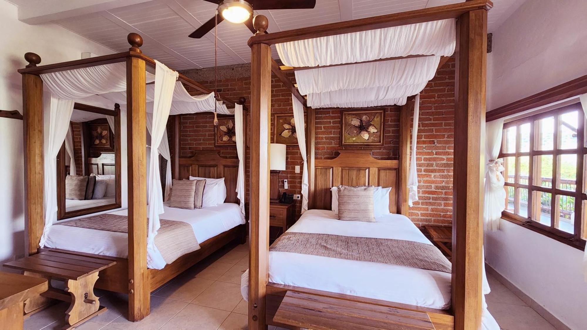 Hotel Casa San Carlos Lodge Pereira Комбия Экстерьер фото
