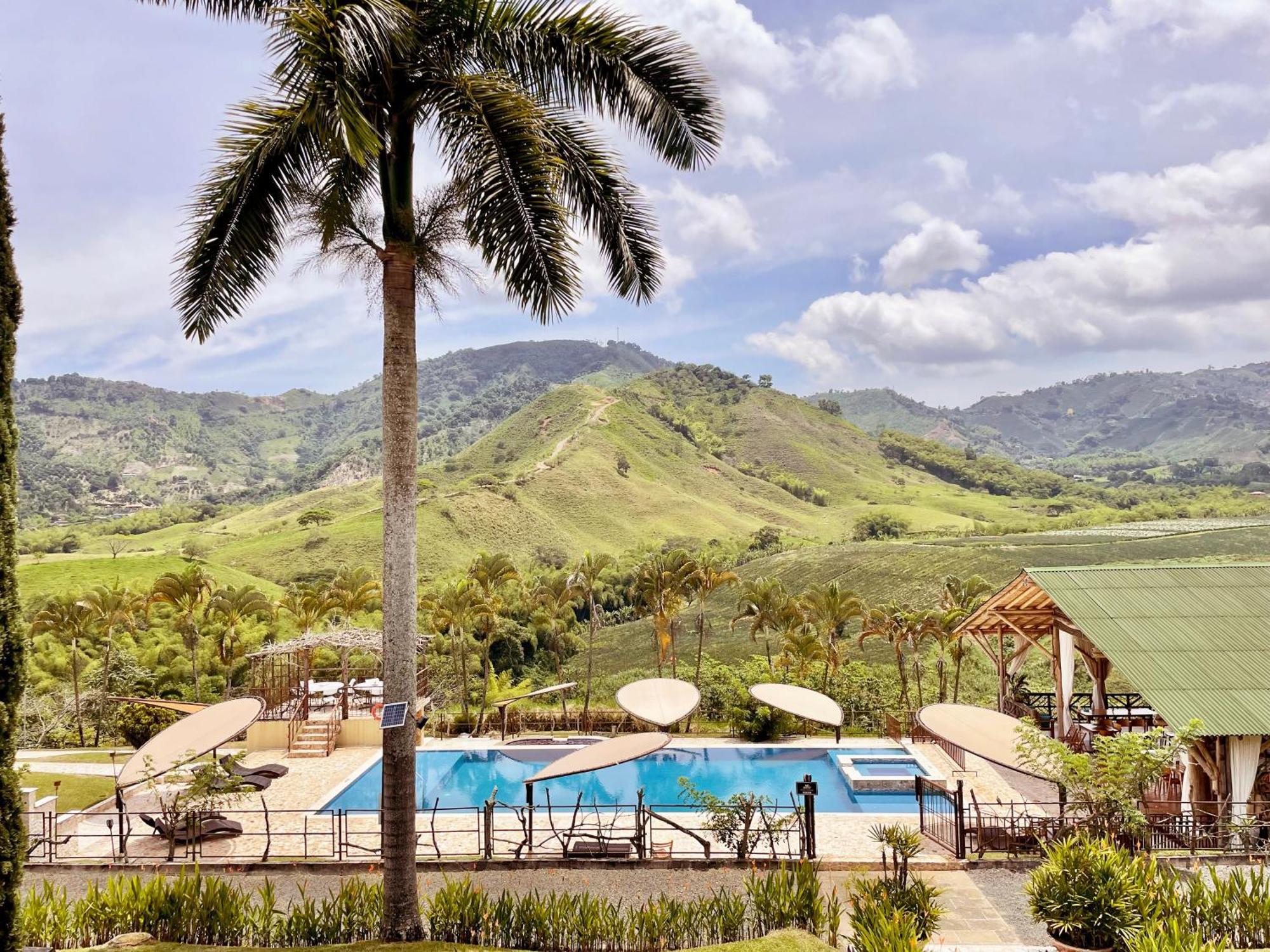 Hotel Casa San Carlos Lodge Pereira Комбия Экстерьер фото