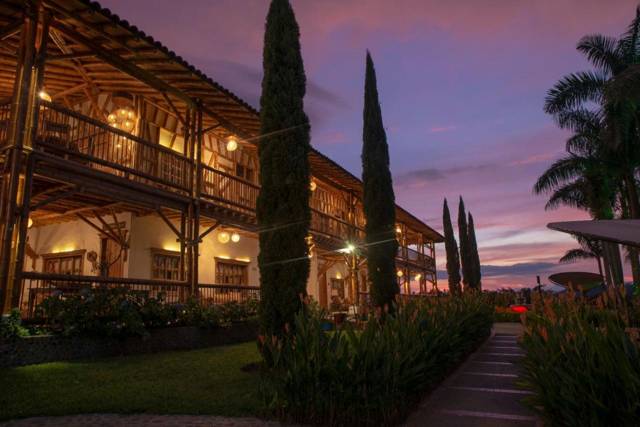 Hotel Casa San Carlos Lodge Pereira Комбия Экстерьер фото